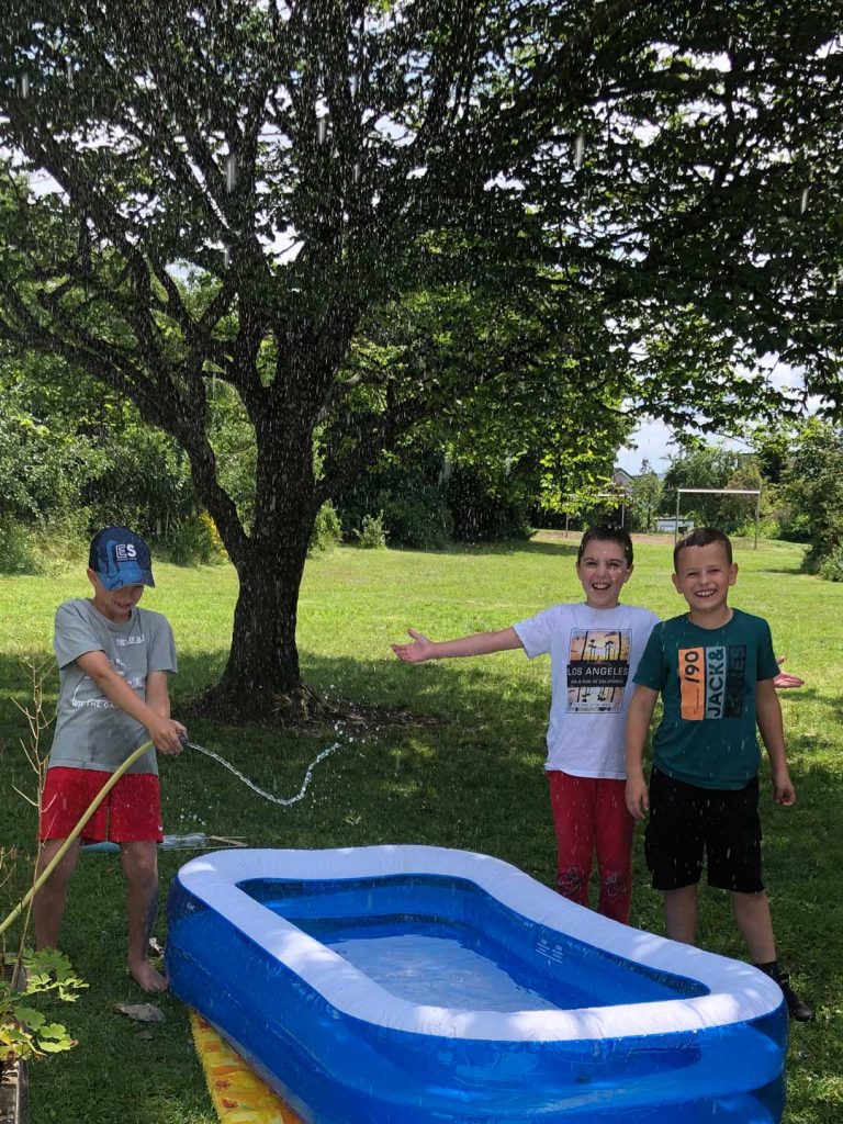 Projekttage FES Grundschule 2024: Projekt Boote bauen.