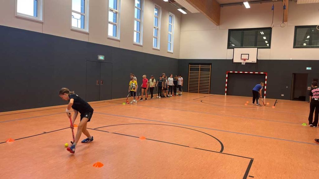 Sportkooperation der FES Heidenheim mit der Hockeyabteilung des HSB