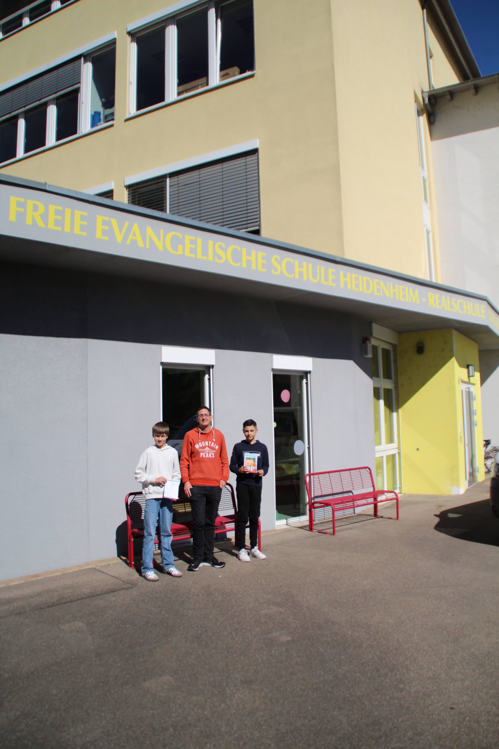 Gewinner beim diesjährigen Mathematik-Wettbewerb 2025 an FES-Gymnasium und FES-Realschule