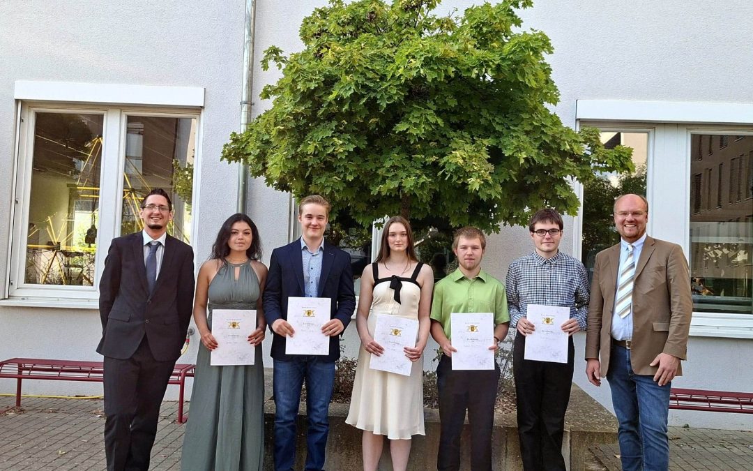 Abiturprüfungen am FES-Gymnasium erfolgreich abgelegt: