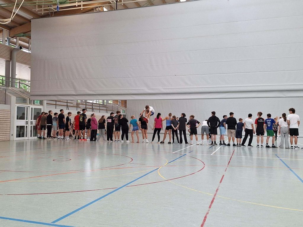 Bundesjugendspiele mal anders!
Am Dienstag, den 22.07.2025 fanden die diesjährigen Bundesjugendspiele an FES-Realschule und FES-Gymnasium in Nattheim statt.