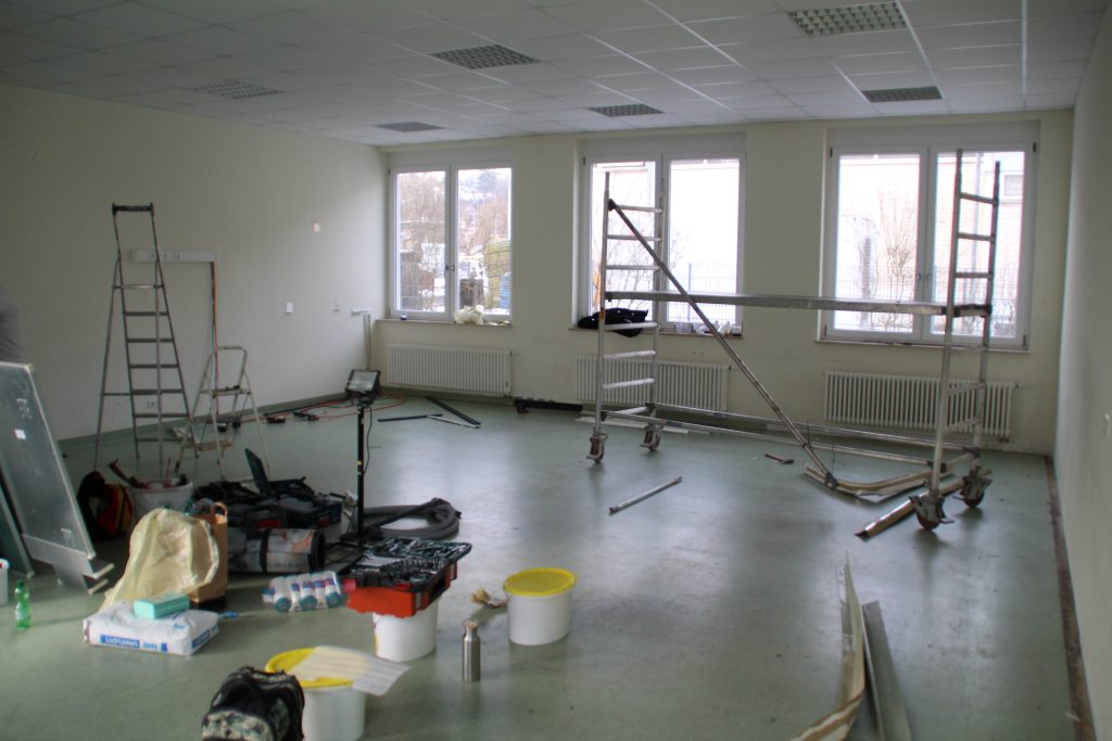 Neue Lernräume am FES-Gymnasium und der FES-Realschule: Sanierung des Schulgebäudes gestartet!