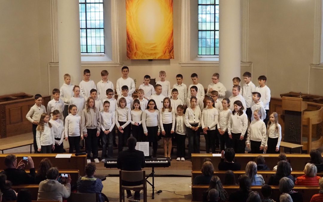 FES-Vokalensembles konzertierten in Klosterkirche Königsbronn