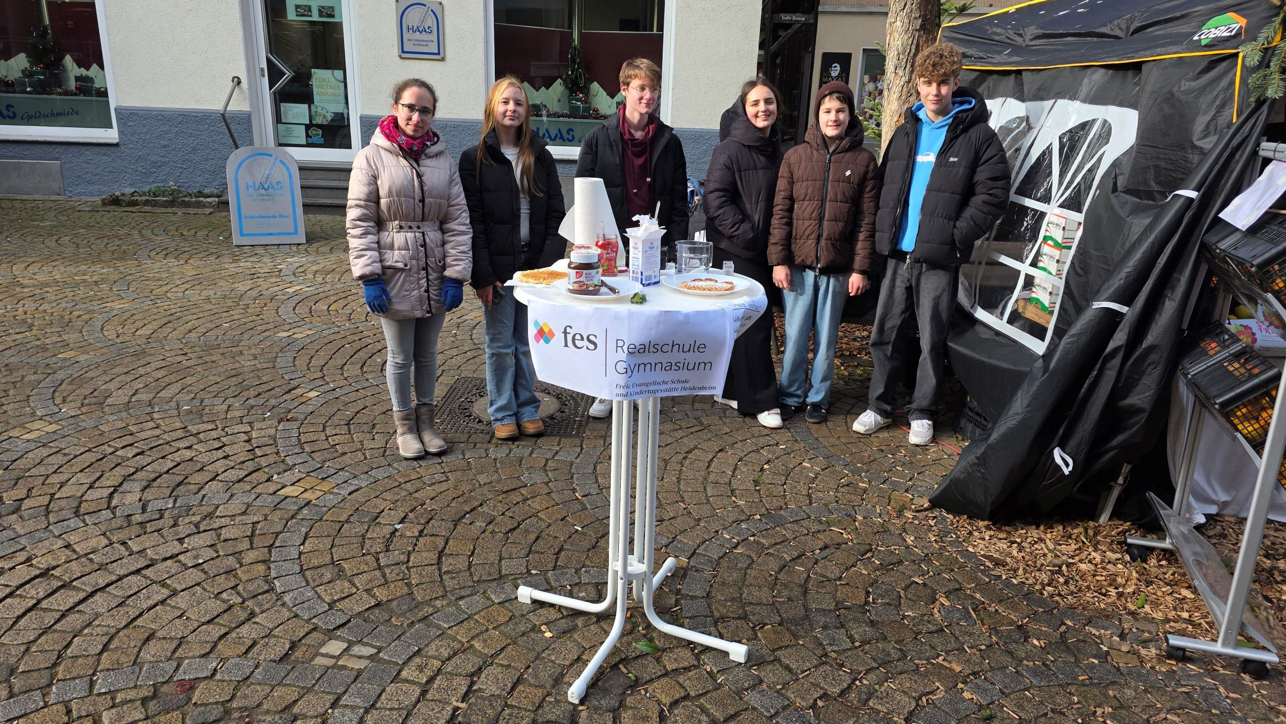 Beitragsbild zum BLOG-Beitrag Waffel-Aktion Patenkind