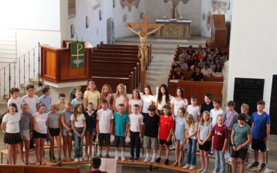 „Das große Glück?“: FES-Vokalensembles begeistern Herbrechtingen